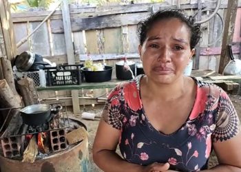 ‘Eles comeram limão com sal’, diz mãe de seis filhos que vivem na pobreza