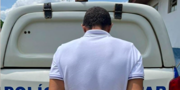 URUPÁ – Polícia Militar prende foragido da justiça com drogas