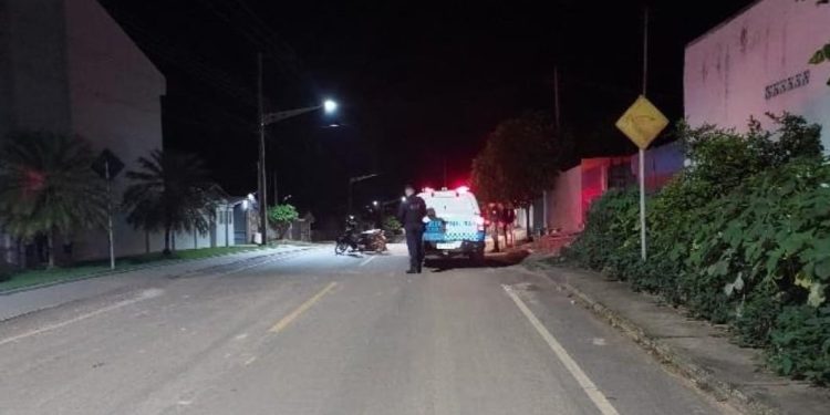 URUPÁ — Polícia Militar registra acidente de trânsito durante a noite