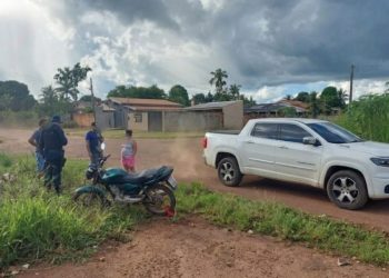 ALVORADA – Menor sem habilitação provoca acidente no centro