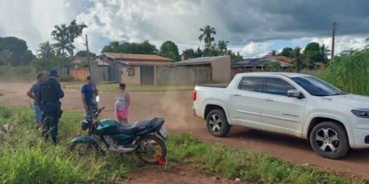 ALVORADA – Menor sem habilitação provoca acidente no centro