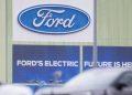 Ford recontrata engenheiros humanos após IA não atingir padrão de qualidade e volta a crescer