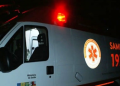 Ambulância do Samu 192 durante atendimento noturno